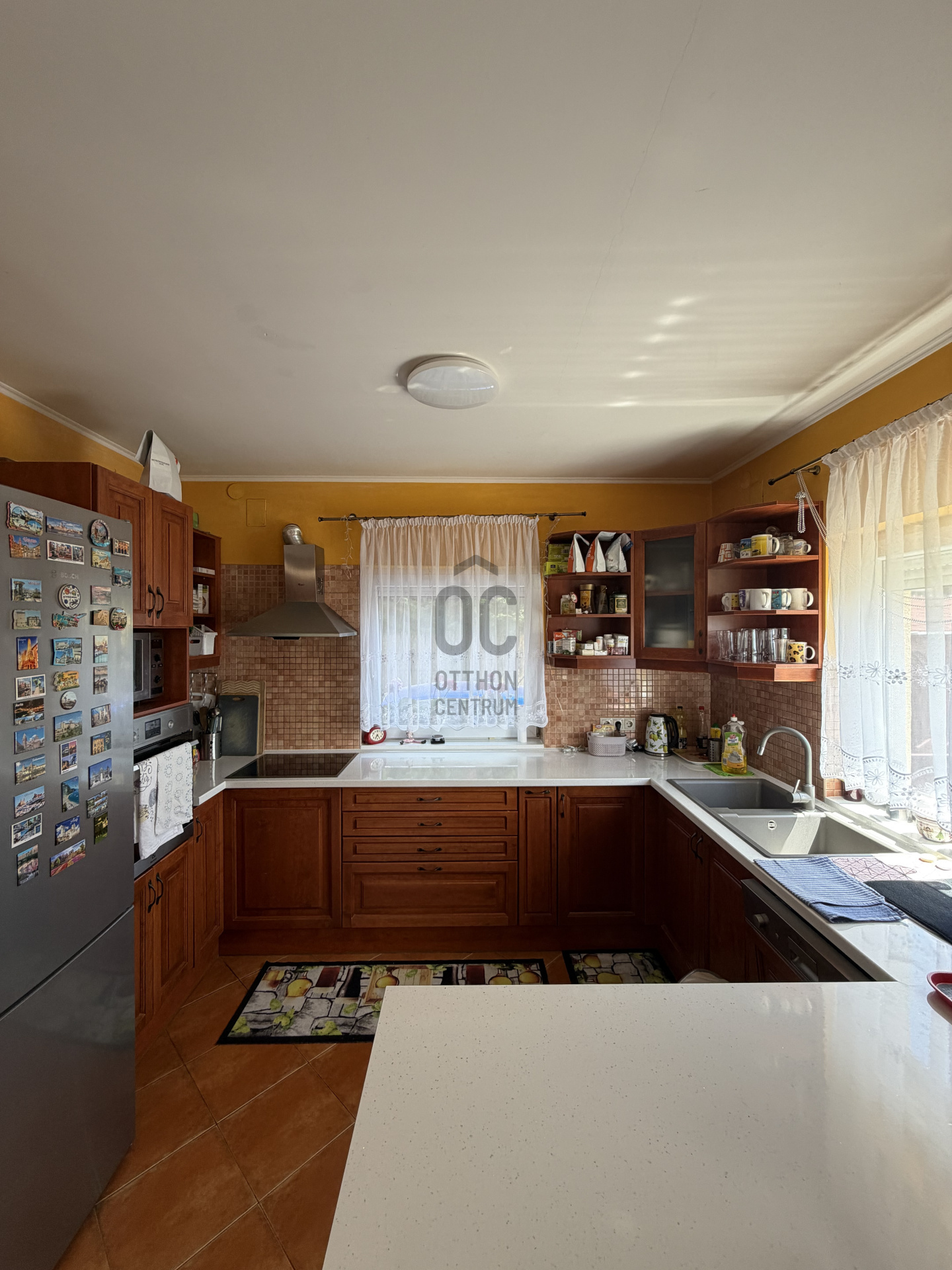 Gallery zoom image