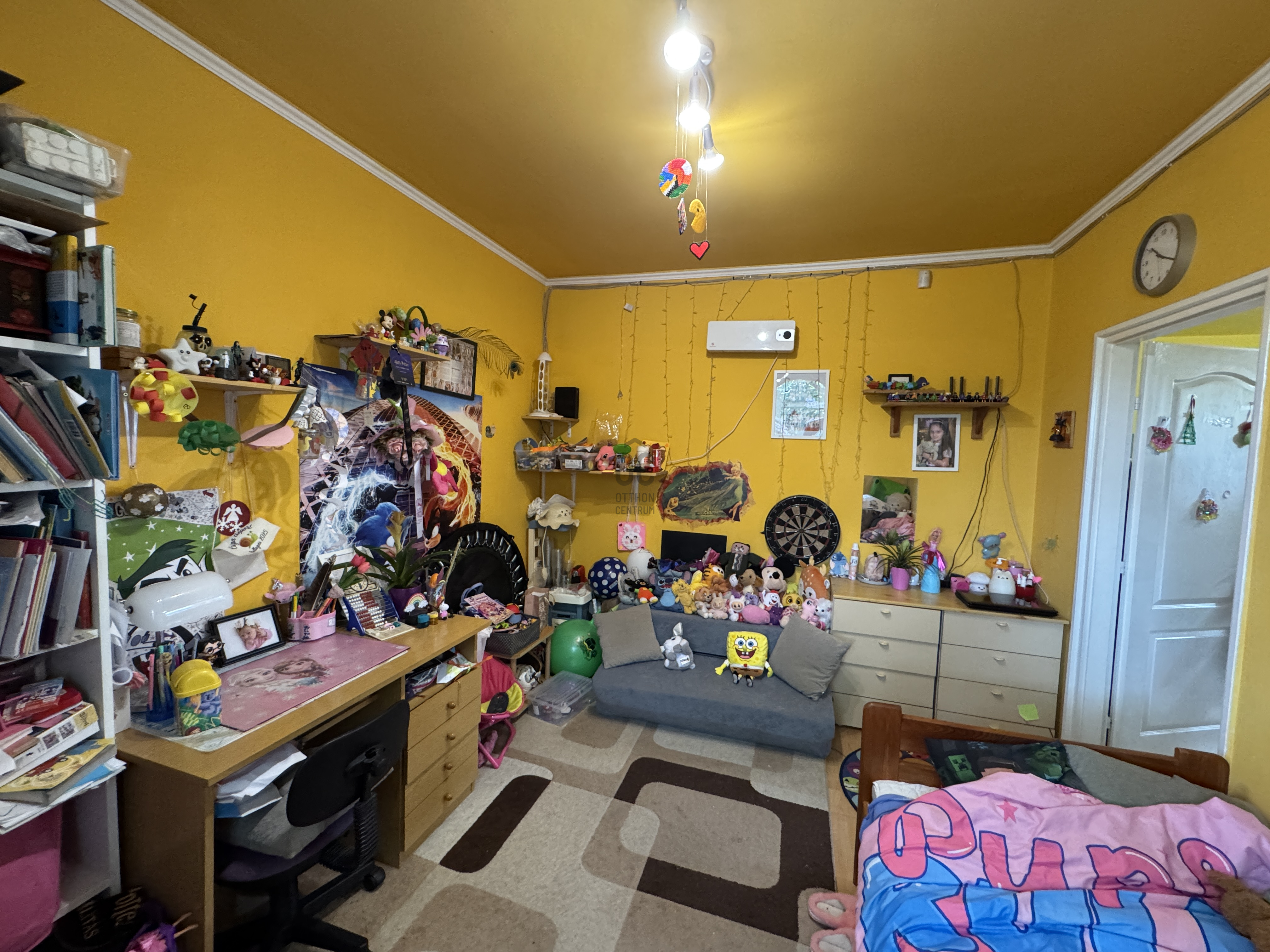 Gallery zoom image