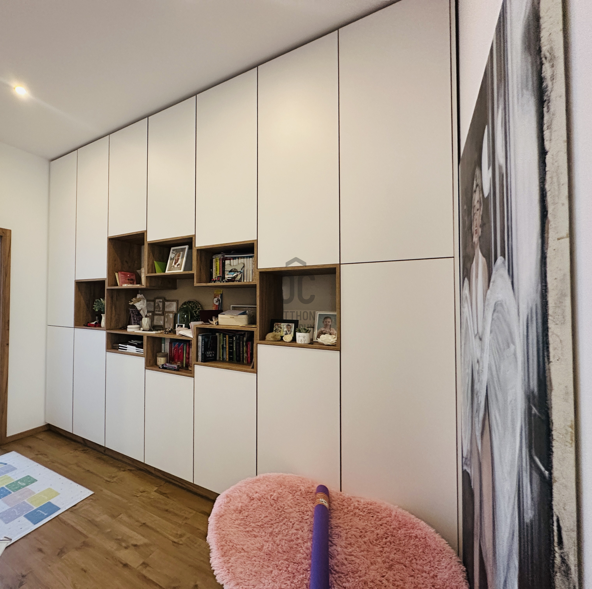 Gallery zoom image