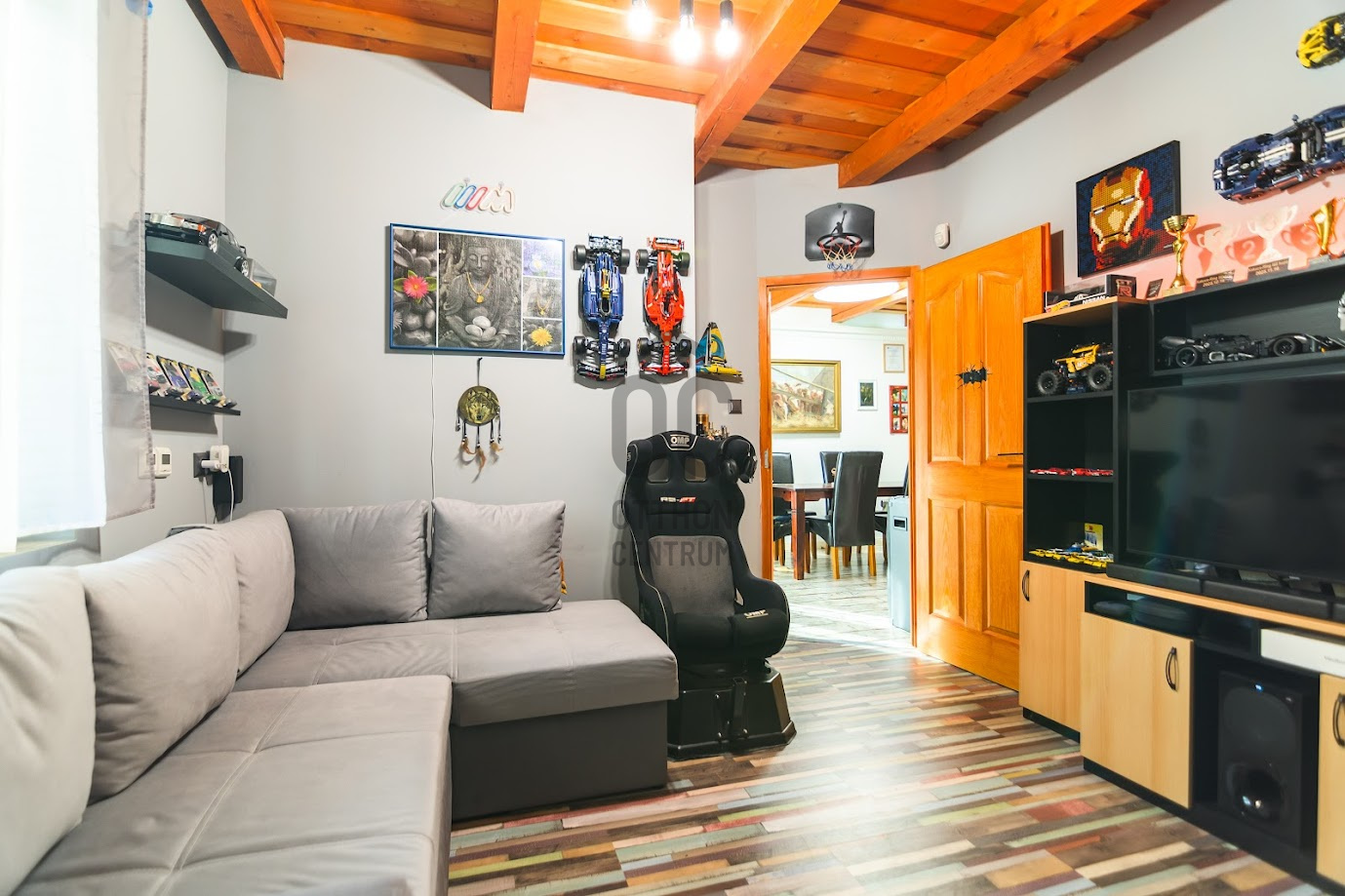 Gallery zoom image