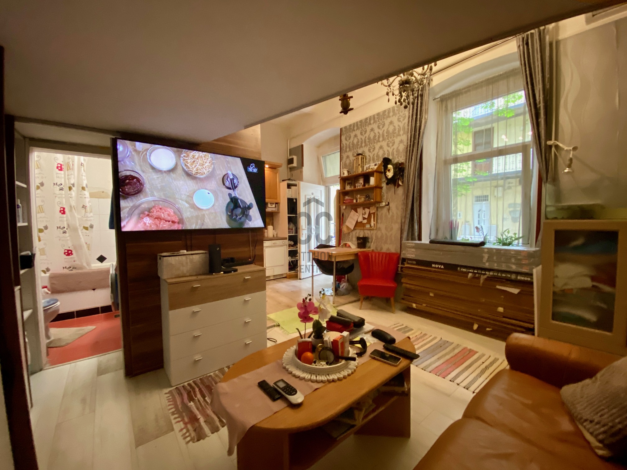 Gallery zoom image