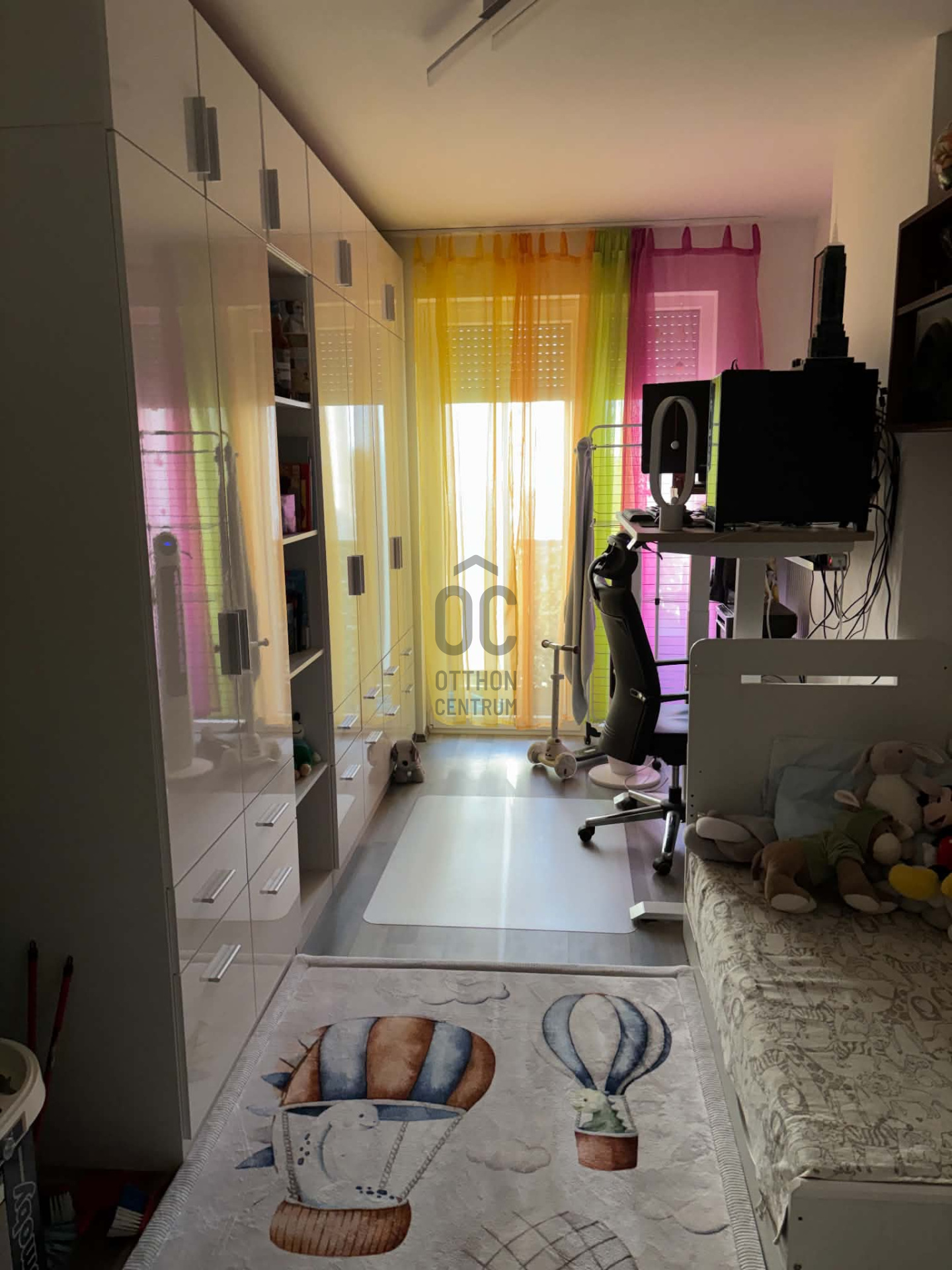 Gallery zoom image
