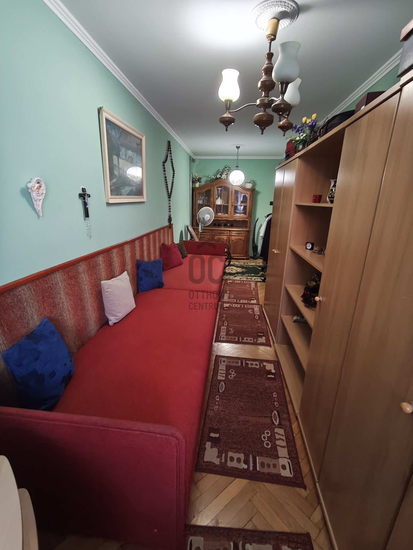 Gallery zoom image