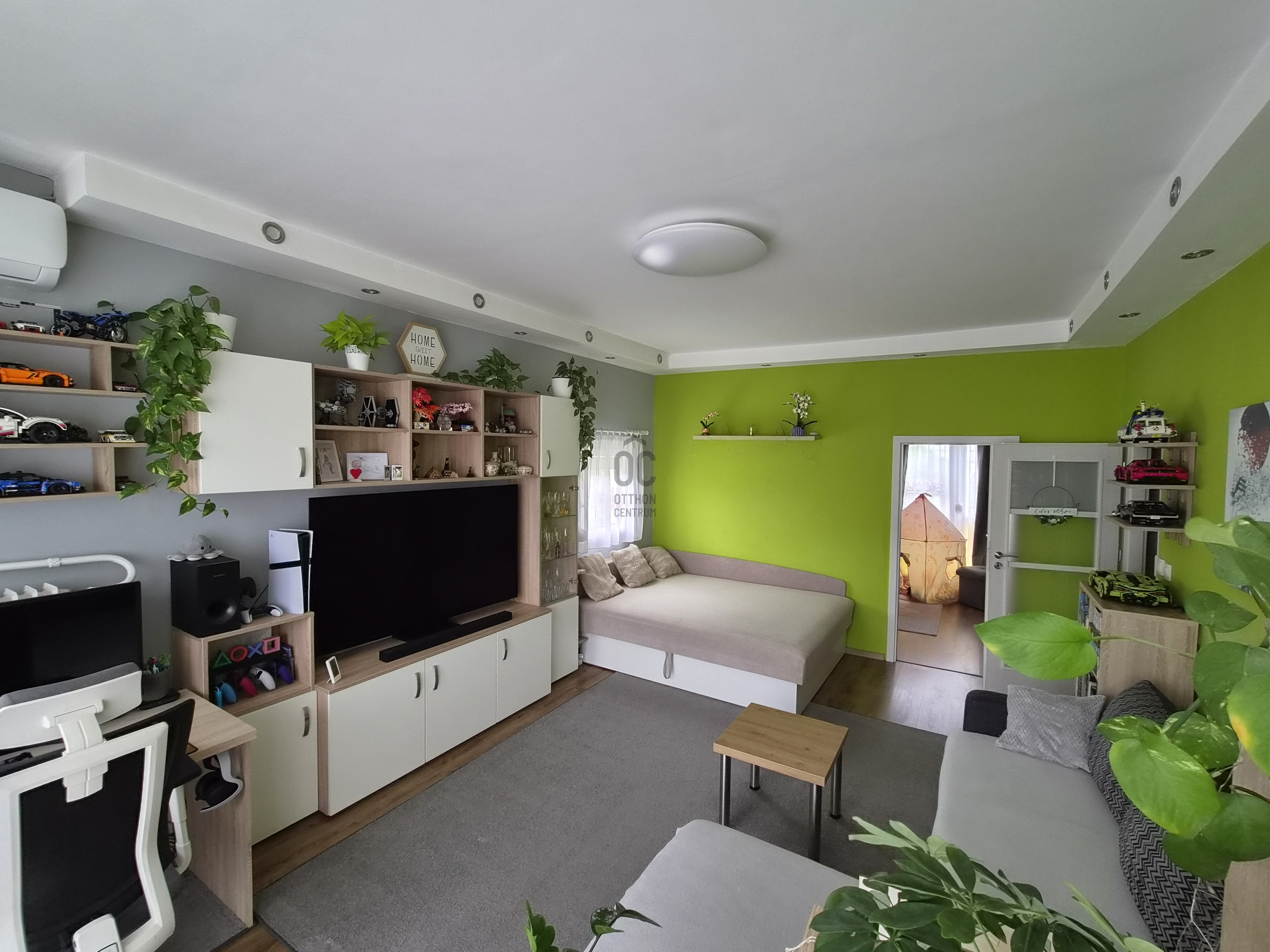 Gallery zoom image