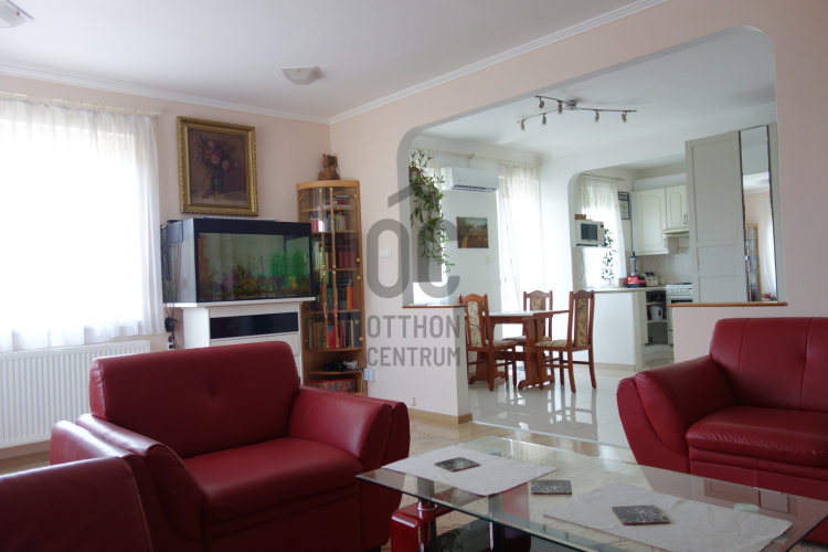 1-bed apartment, 85 m²