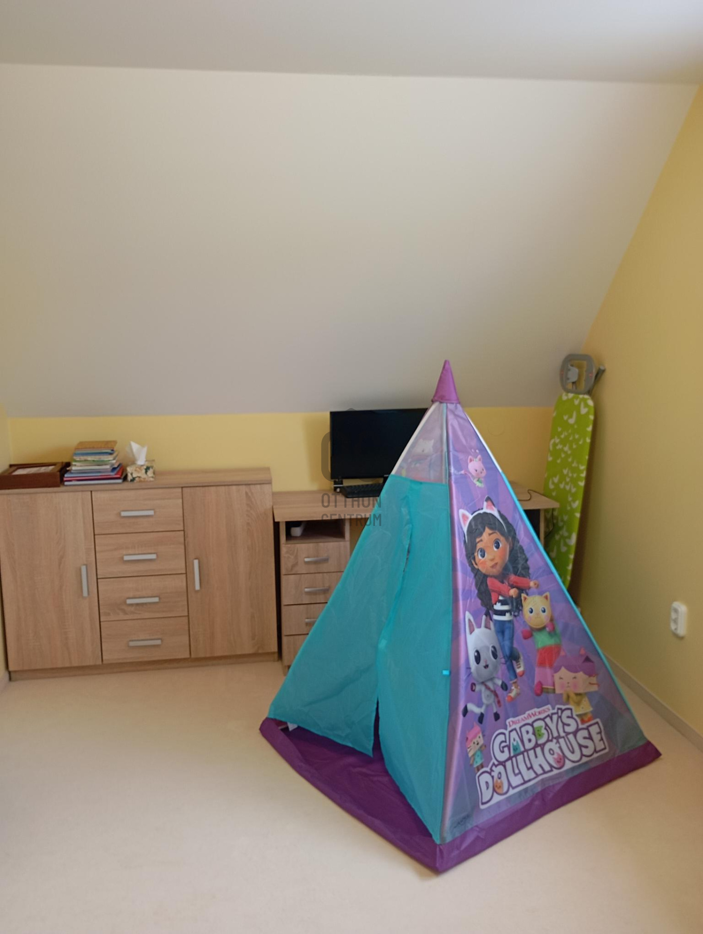 Gallery zoom image