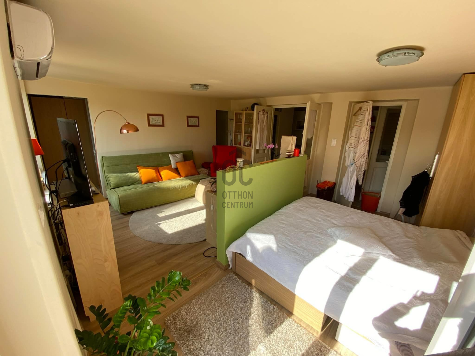 Gallery zoom image