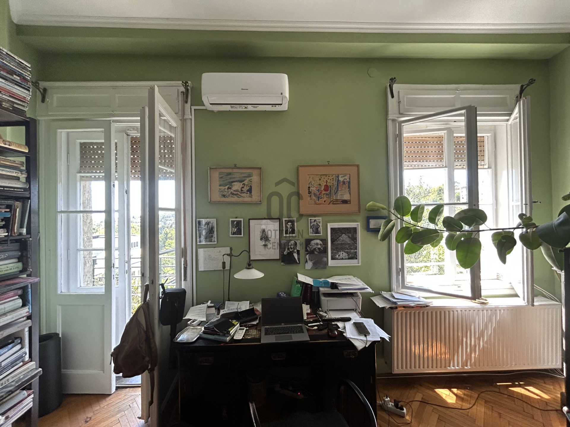 Gallery zoom image