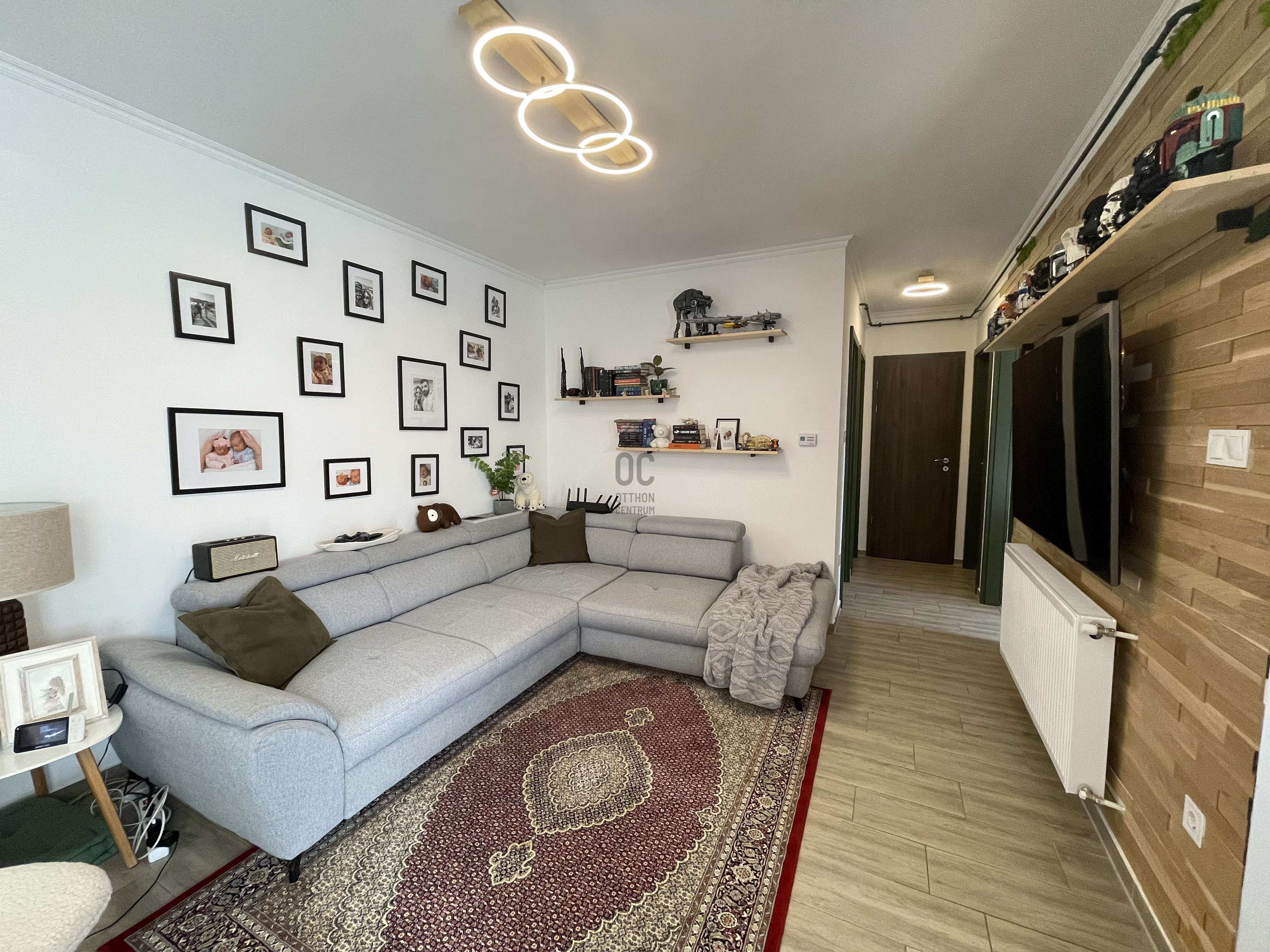 Gallery zoom image
