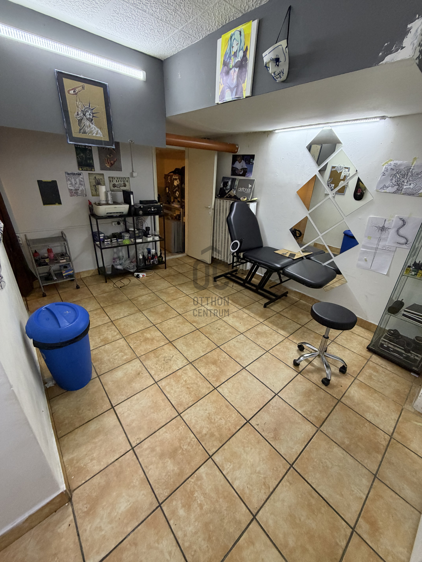 Gallery zoom image