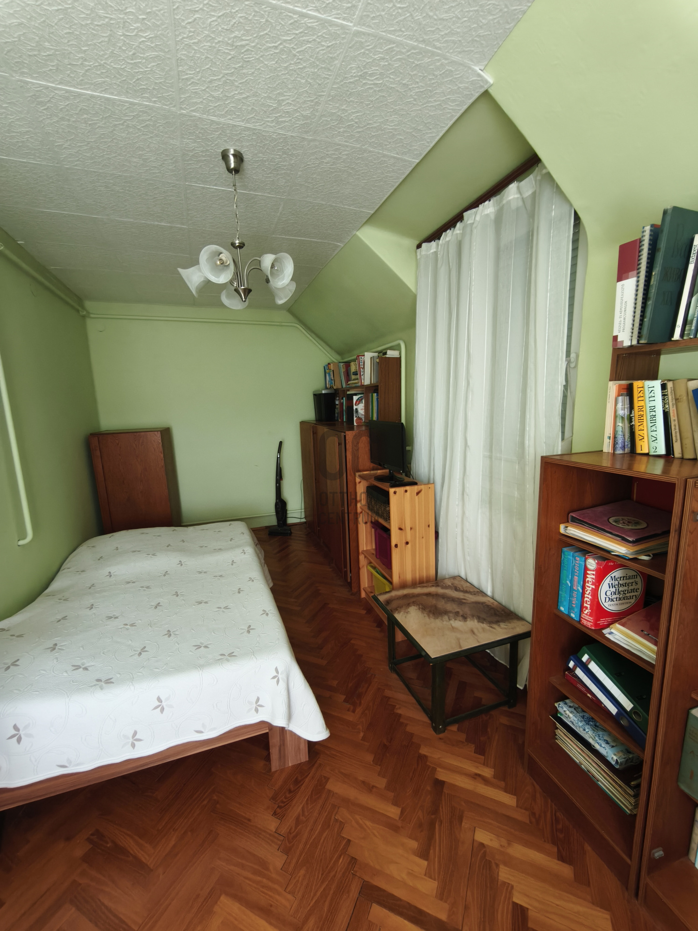 Gallery zoom image