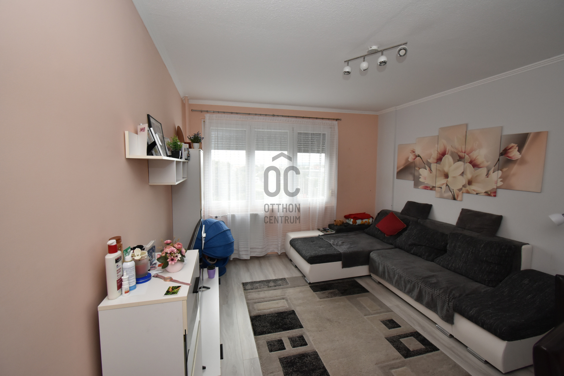 Gallery zoom image