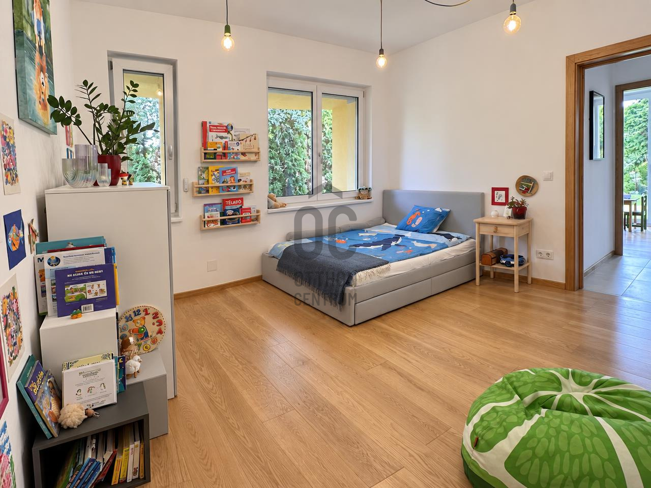Gallery zoom image