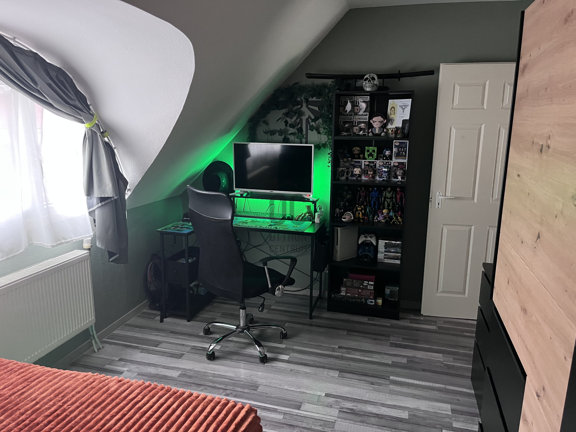 Gallery zoom image