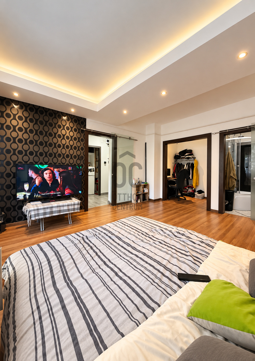 Gallery zoom image