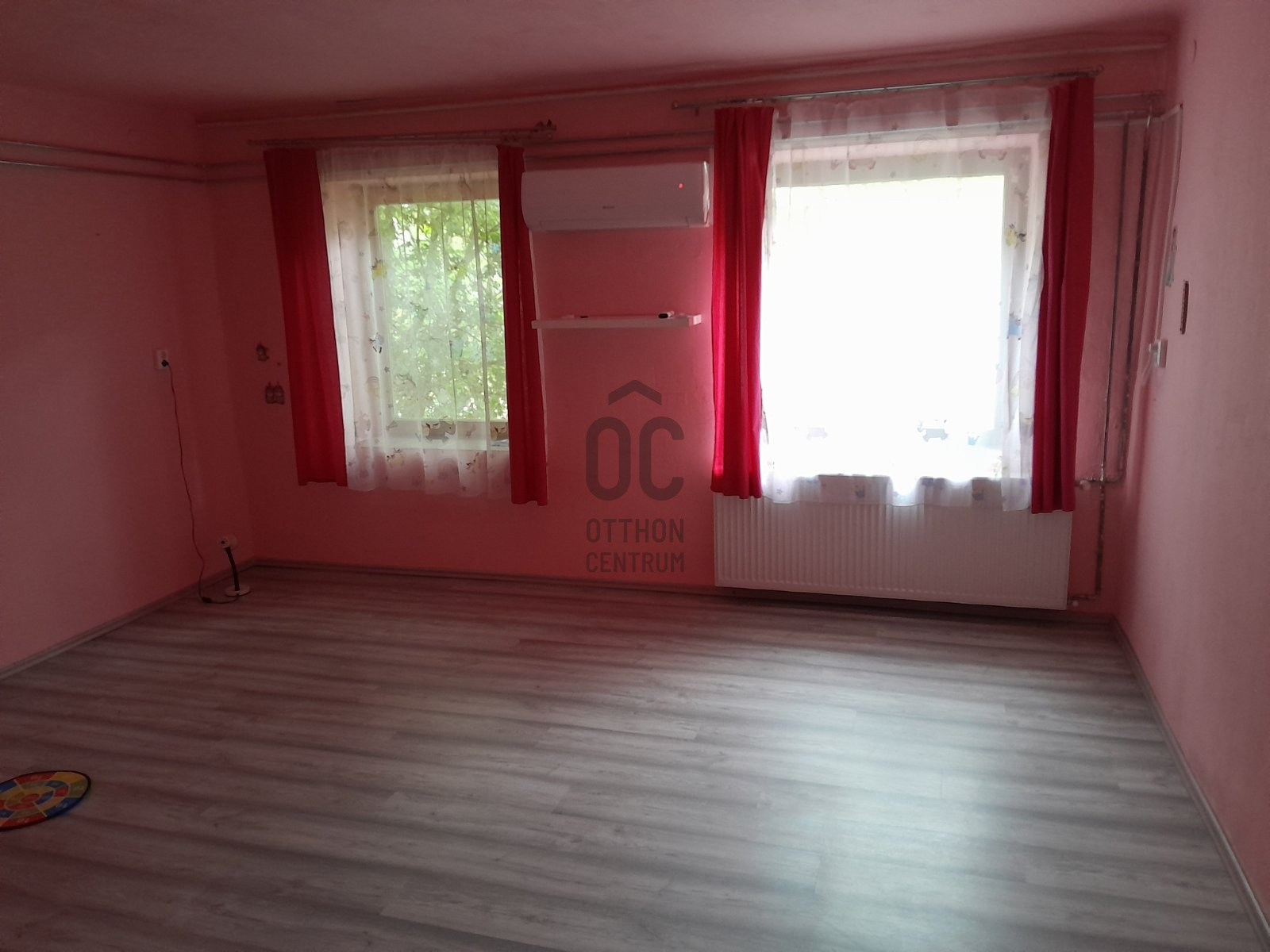 Gallery zoom image