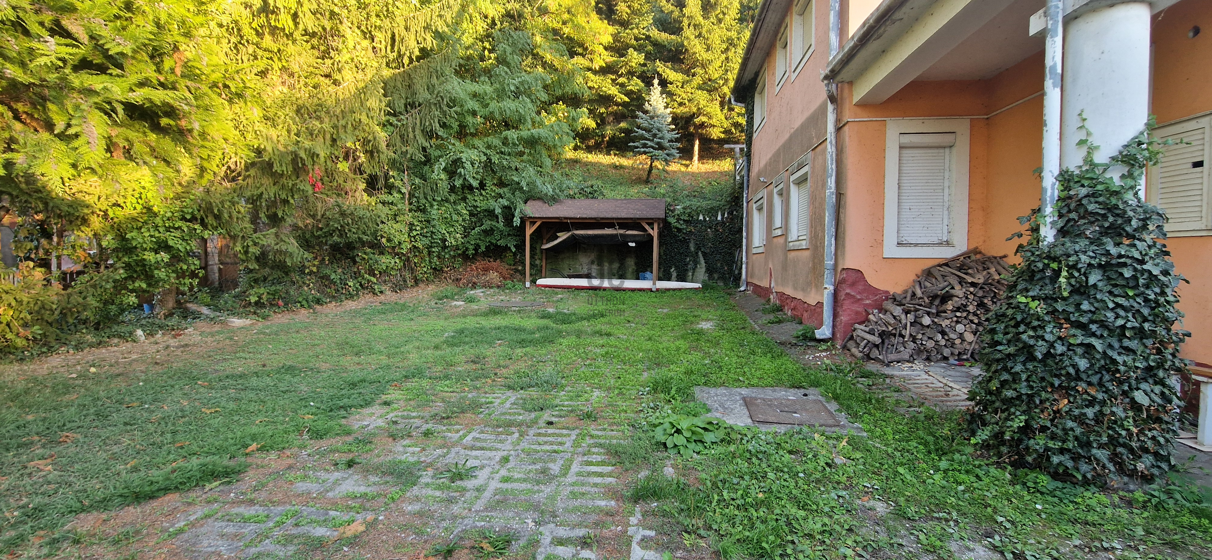 Gallery zoom image